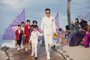 Cha con Đàm Vĩnh Hưng khiến khán giả thích thú trong Destination Runway Fashion Week 2023