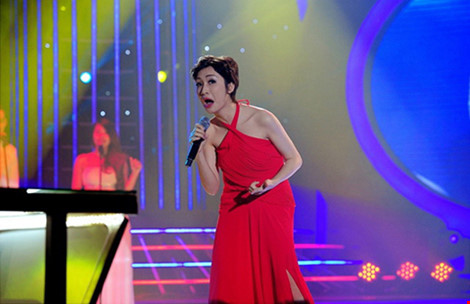 Hòa Minzy vào vai ca sĩ Mỹ Linh trong Gương mặt thân quen mùa thứ tư. Ảnh: BTC cung cấp