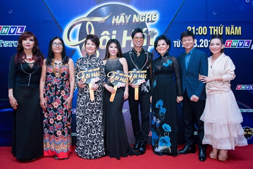 Các danh ca nổi tiếng (từ trái sang): Bảo Yến, Họa Mi, Phương Dung, Sơn Tuyền, Ngọc Sơn, Giao Linh, Thái Châu, Phi Nhung