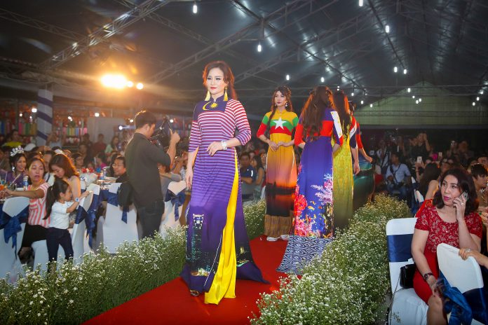 Hoa hậu Nguyễn Lan Vy trong bộ áo dài của NTK Đỗ Trịnh Hoài Nam