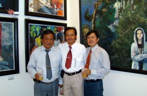 3 tác giả (từ trái sang): Lê Công Uẩn, Phan Thái Hoàng, Lý Cao Tấn