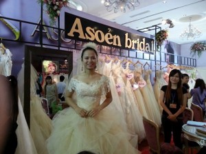 Gian hàng của Asoen Bridal tại  "Marry Wedding Day 2013"