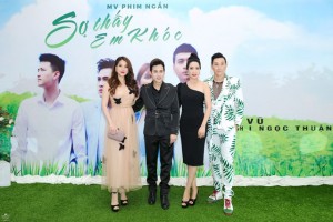 Trịnh Kim Chi, Trương Ngọc Ánh chụp ảnh cùng Nguyên Vũ và người mẫu Nam Phong