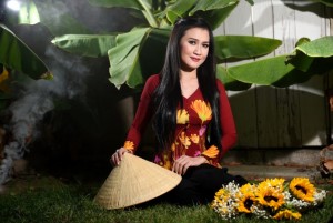 Sống ở Mỹ hoa hậu Bella Phương Phạm vẫn giữ những nề nếp truyền thống Việt Nam