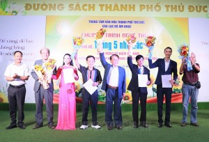 Ban chủ nhiệm CLB Âm nhạc TP Thủ Đức ra mắt trong chương trình nghệ thuật "Tháng 5 nhớ Bác"