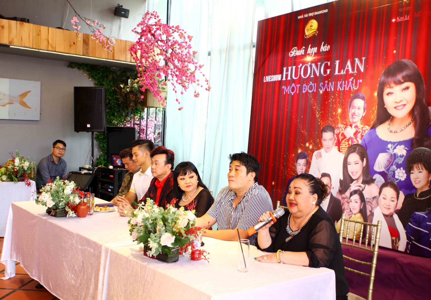 Liveshow Huong Lan 2