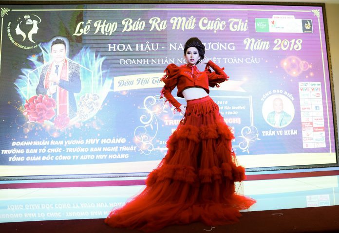 Ban tổ chức Hoa hậu Nam vương Doanh nhân Người Việt Toàn cầu 2018 gửi gắm vai trò giám khảo cho hoa hậu Chi Nguyễn