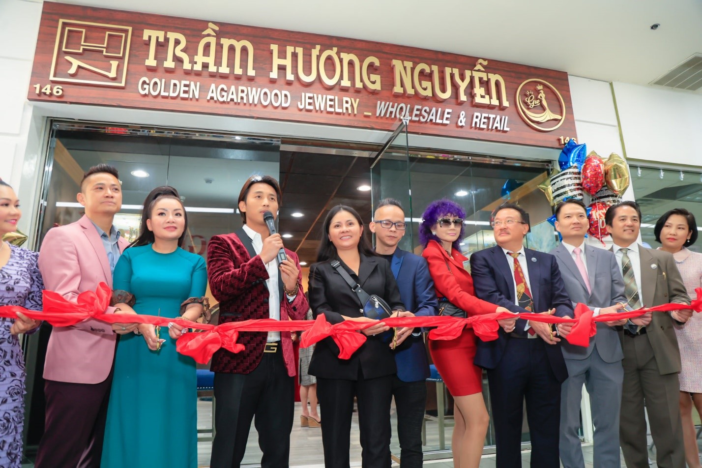 Sự kiện khai trương cửa hàng Trầm Hương Nguyễn - Golden Agawood Jewelry tại Nam Cali