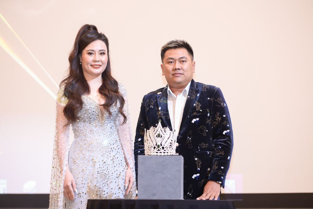 Hoa hậu Phan Kim Oanh - Giám đốc Quốc gia cuộc thi Mrs Grand Vietnam 2023 và Nhà tài trợ vương miện Thắng Diamond
