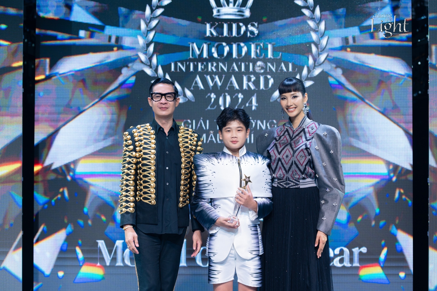 Phút đăng quang của Bảo Long tại Chasing The Light - International Kids Model Fashion Show 2024